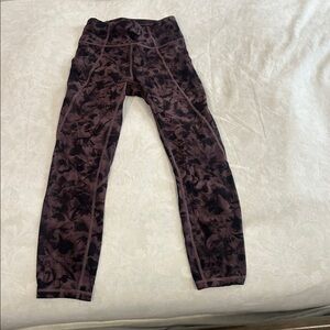 Lululemon fun  Patterned Leggings 
Original price $115